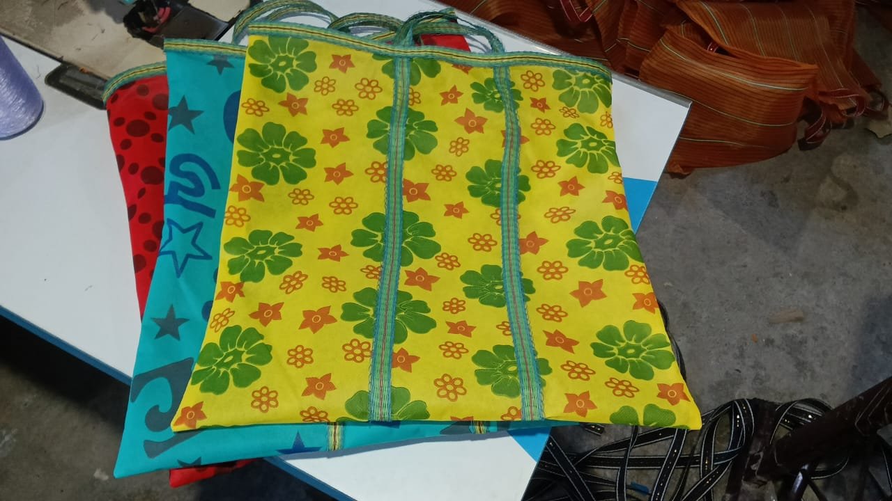 Kapde Ke Jholas